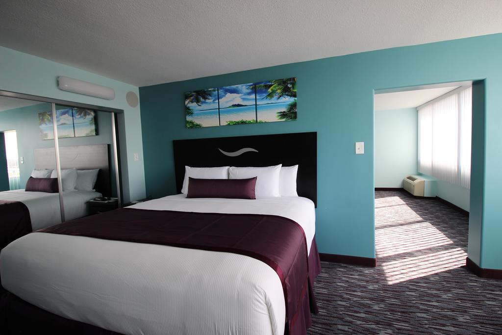 California Palms Hotel And Suites Austintown Exterior foto